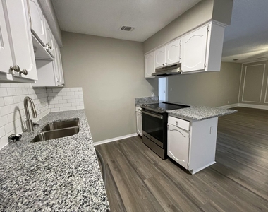 5315 Windy Meadow Drive - Photo Thumbnail 2