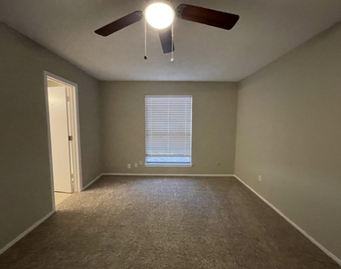 5315 Windy Meadow Drive - Photo Thumbnail 5