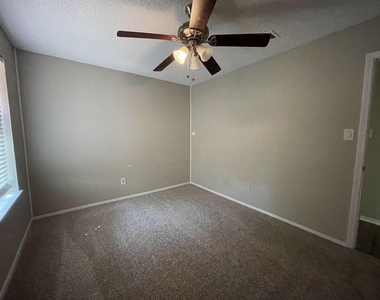 5315 Windy Meadow Drive - Photo Thumbnail 9
