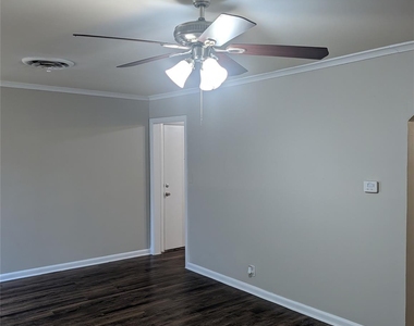 3517 Binyon Avenue - Photo Thumbnail 5