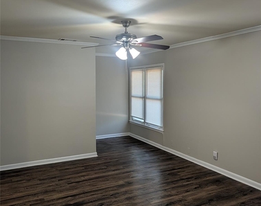 3517 Binyon Avenue - Photo Thumbnail 4