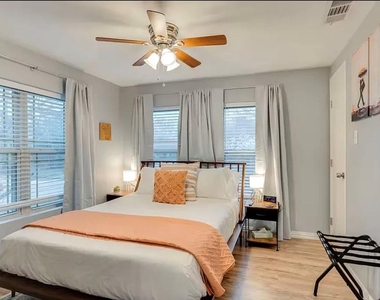 2800 Primrose Avenue - Photo Thumbnail 11