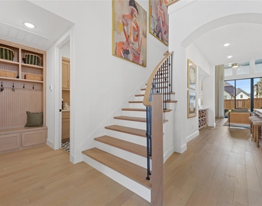 2550 Whitewood Drive - Photo Thumbnail 7