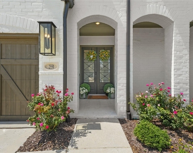 2550 Whitewood Drive - Photo Thumbnail 5