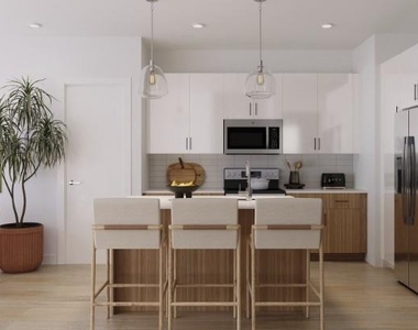 9801 Plainfield Drive - Photo Thumbnail 4