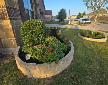 305 Pitt Circle - Photo Thumbnail 30