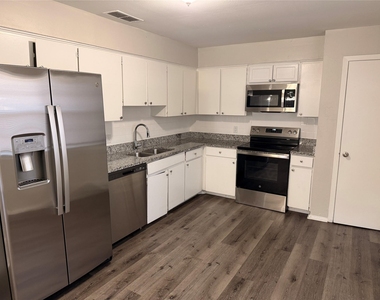 2510 S Fielder Road - Photo Thumbnail 7