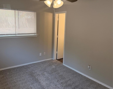 2510 S Fielder Road - Photo Thumbnail 14