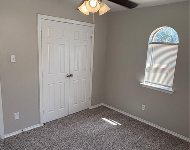 2510 S Fielder Road - Photo Thumbnail 9