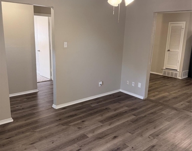 2510 S Fielder Road - Photo Thumbnail 4