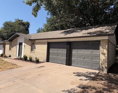 2510 S Fielder Road - Photo Thumbnail 1