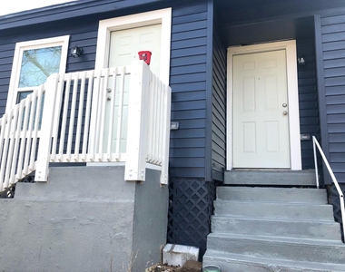 821 W Day Street - Photo Thumbnail 12