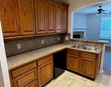 500 Leatherman Drive - Photo Thumbnail 14