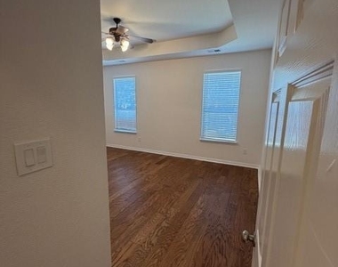 500 Leatherman Drive - Photo Thumbnail 31