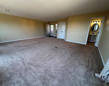 4702 Ranch View Road - Photo Thumbnail 36