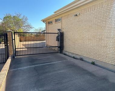 4702 Ranch View Road - Photo Thumbnail 33