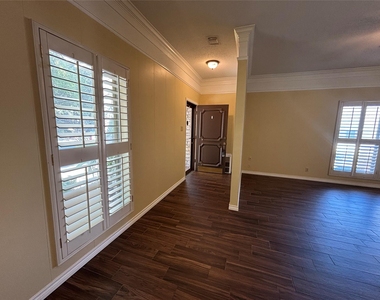 4702 Ranch View Road - Photo Thumbnail 3
