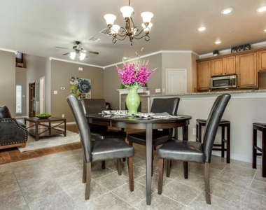 6060 Pisa Lane - Photo Thumbnail 5