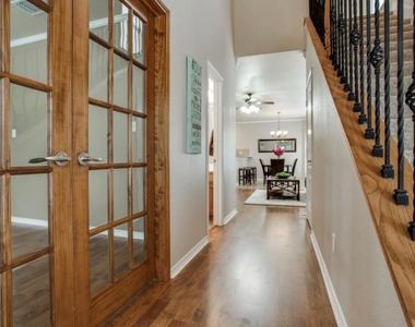 6060 Pisa Lane - Photo Thumbnail 1