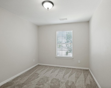 7925 Hannah Street - Photo Thumbnail 17