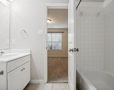 7925 Hannah Street - Photo Thumbnail 16