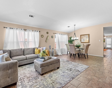 729 Pheasant Road - Photo Thumbnail 6
