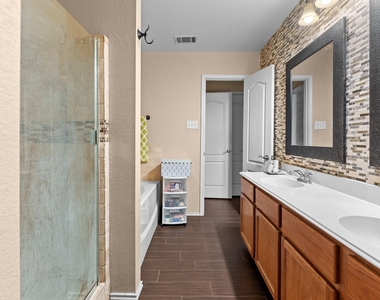 729 Pheasant Road - Photo Thumbnail 9