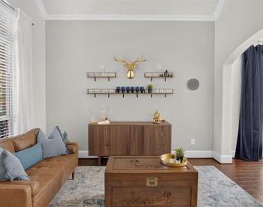 842 Sun Meadow Road - Photo Thumbnail 5