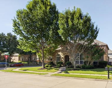 842 Sun Meadow Road - Photo Thumbnail 2