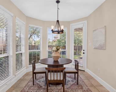 842 Sun Meadow Road - Photo Thumbnail 11