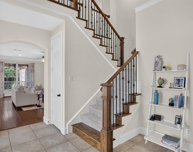 842 Sun Meadow Road - Photo Thumbnail 4