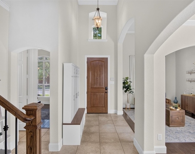 842 Sun Meadow Road - Photo Thumbnail 3