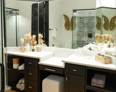 115 E Moore Avenue - Photo Thumbnail 10