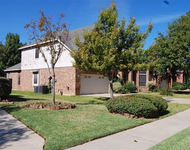 2011 Glen Manor Road - Photo Thumbnail 1