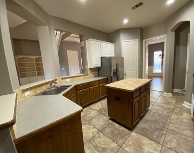 2011 Glen Manor Road - Photo Thumbnail 9