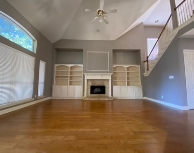 2011 Glen Manor Road - Photo Thumbnail 14