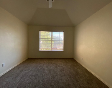 2011 Glen Manor Road - Photo Thumbnail 22