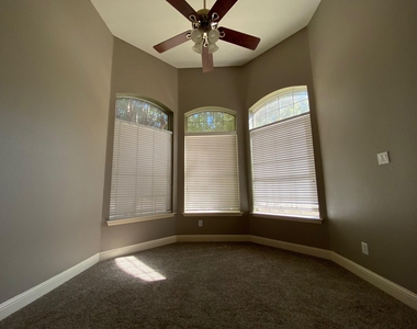 2011 Glen Manor Road - Photo Thumbnail 7