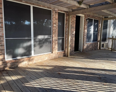 2011 Glen Manor Road - Photo Thumbnail 29