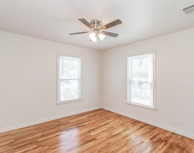 5108 Lyndon Drive - Photo Thumbnail 24