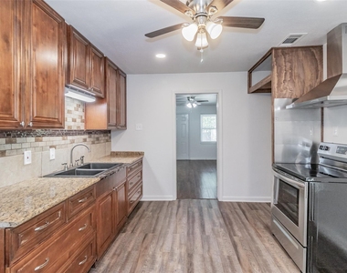 5108 Lyndon Drive - Photo Thumbnail 13