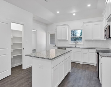 1483 Cathey Drive - Photo Thumbnail 4