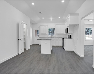 1483 Cathey Drive - Photo Thumbnail 3