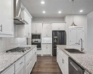 623 Aspen Valley Lane - Photo Thumbnail 8