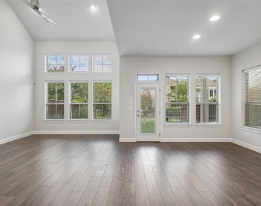 623 Aspen Valley Lane - Photo Thumbnail 4