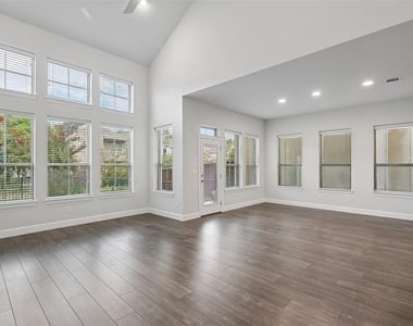 623 Aspen Valley Lane - Photo Thumbnail 5
