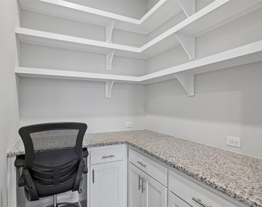 623 Aspen Valley Lane - Photo Thumbnail 10