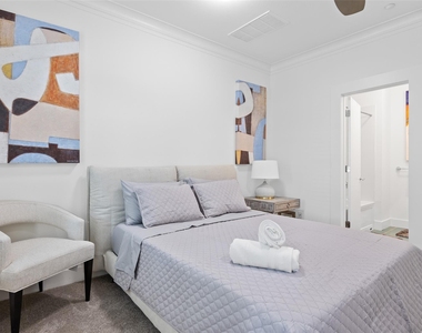 4312 Mckinney Avenue - Photo Thumbnail 18