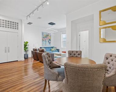 4312 Mckinney Avenue - Photo Thumbnail 2