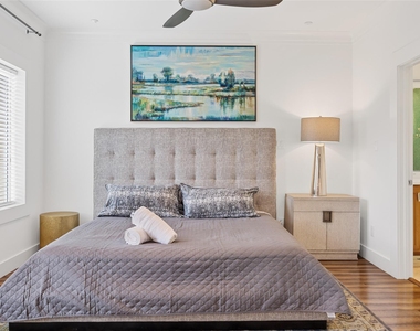 4312 Mckinney Avenue - Photo Thumbnail 11